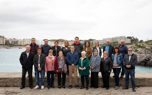 foto-grupo-axcastro-elecciones-castro-urdiales-2019