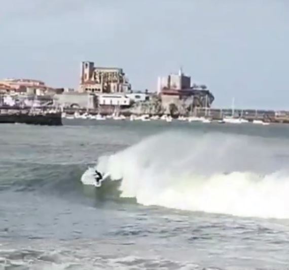 surfista castro temporal1
