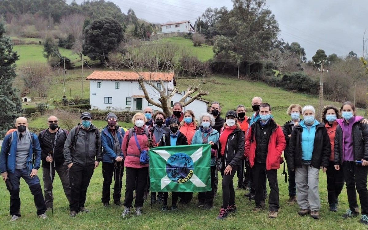 MONTAÑISMO/ El Grupo de Montaña de Castro Urdiales en Punta Lucero
