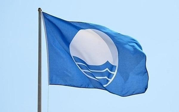Castro Urdiales renueva la Bandera Azul para este verano en Ostende y Oriñón