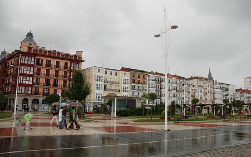 La lluvia vuelve con ganas a Castro Urdiales tras 18 días seguidos sin precipitaciones