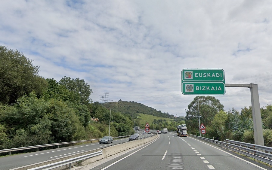Vizcaya cobrará peaje a los camiones que circulen por la A-8 entre Bilbao y El Haya (Castro Urdiales)