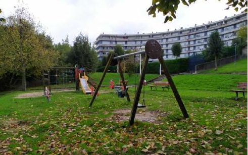 El Ayuntamiento de Castro Urdiales rehabilitará el parque infantil junto a Flavia XXI por 25.690 euros