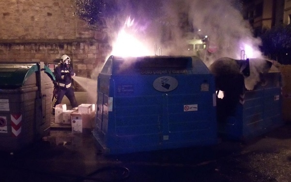 Nuevo incendio de contenedores de basura en Castro Urdiales