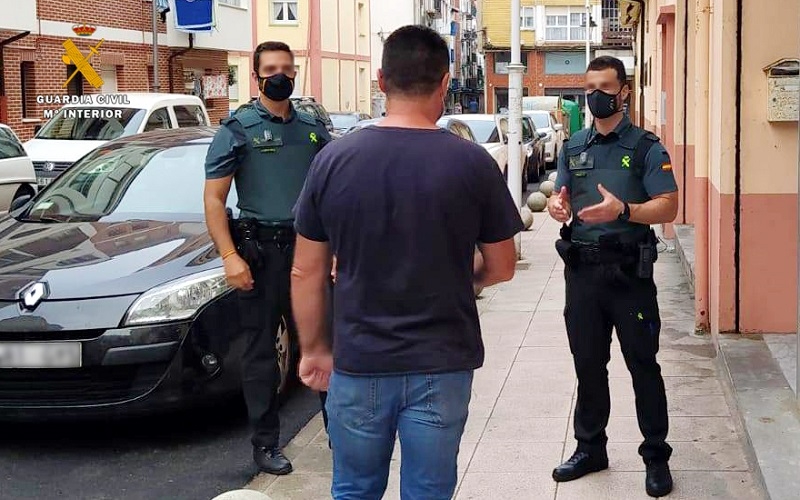 Denunciado un vecino de Castro Urdiales por un supuesto delito de odio contra una trabajadora de un bar